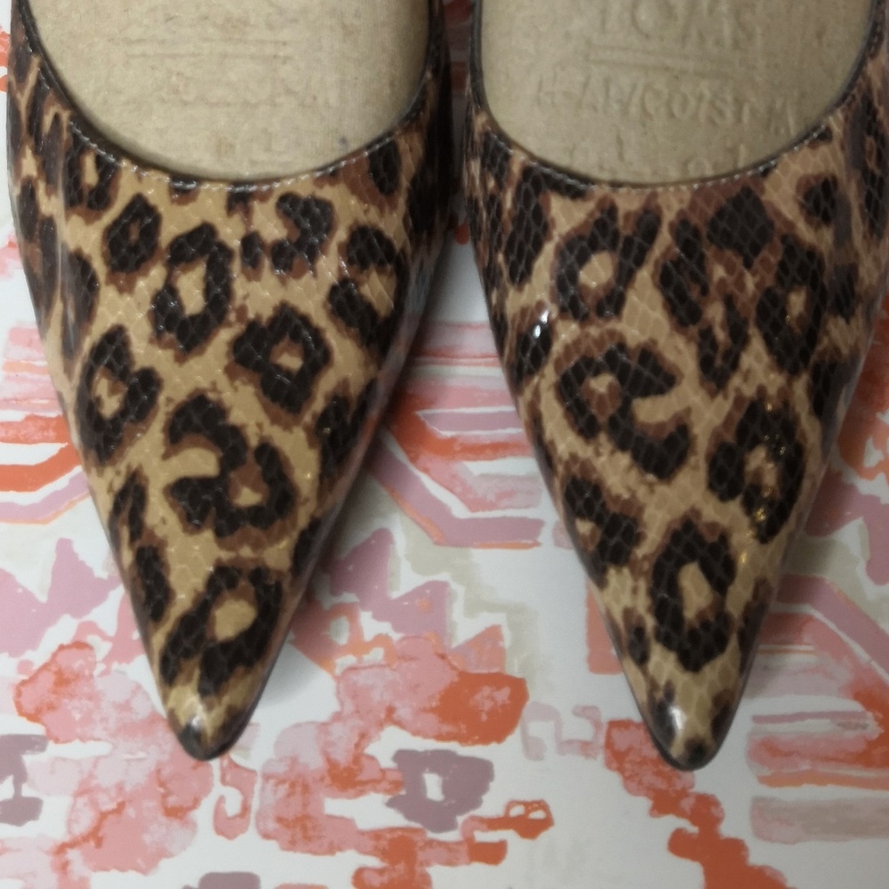 Bandolino Leopard Kitten Heel 8.5 Pointed Toe - Picture 3 of 7